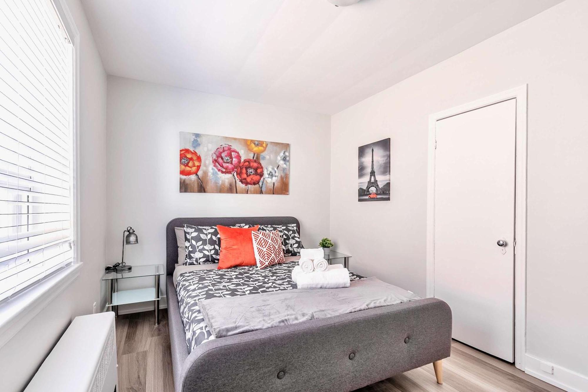 Modern Apartment In Corktown Hamilton Sleeps 4 Екстериор снимка